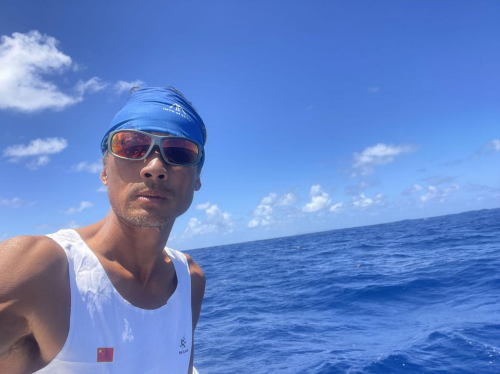 划皮艇横渡大西洋的中国探险家刘勇54