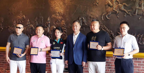 中国马球手荣获第一批中马协马球等级B级考核证书